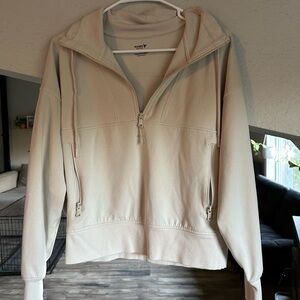 Old Navy Active Dynamic Fleece Pullover in Light Beige